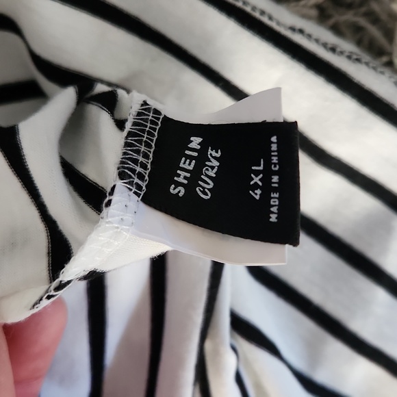 Shein tank top - Picture 2 of 2